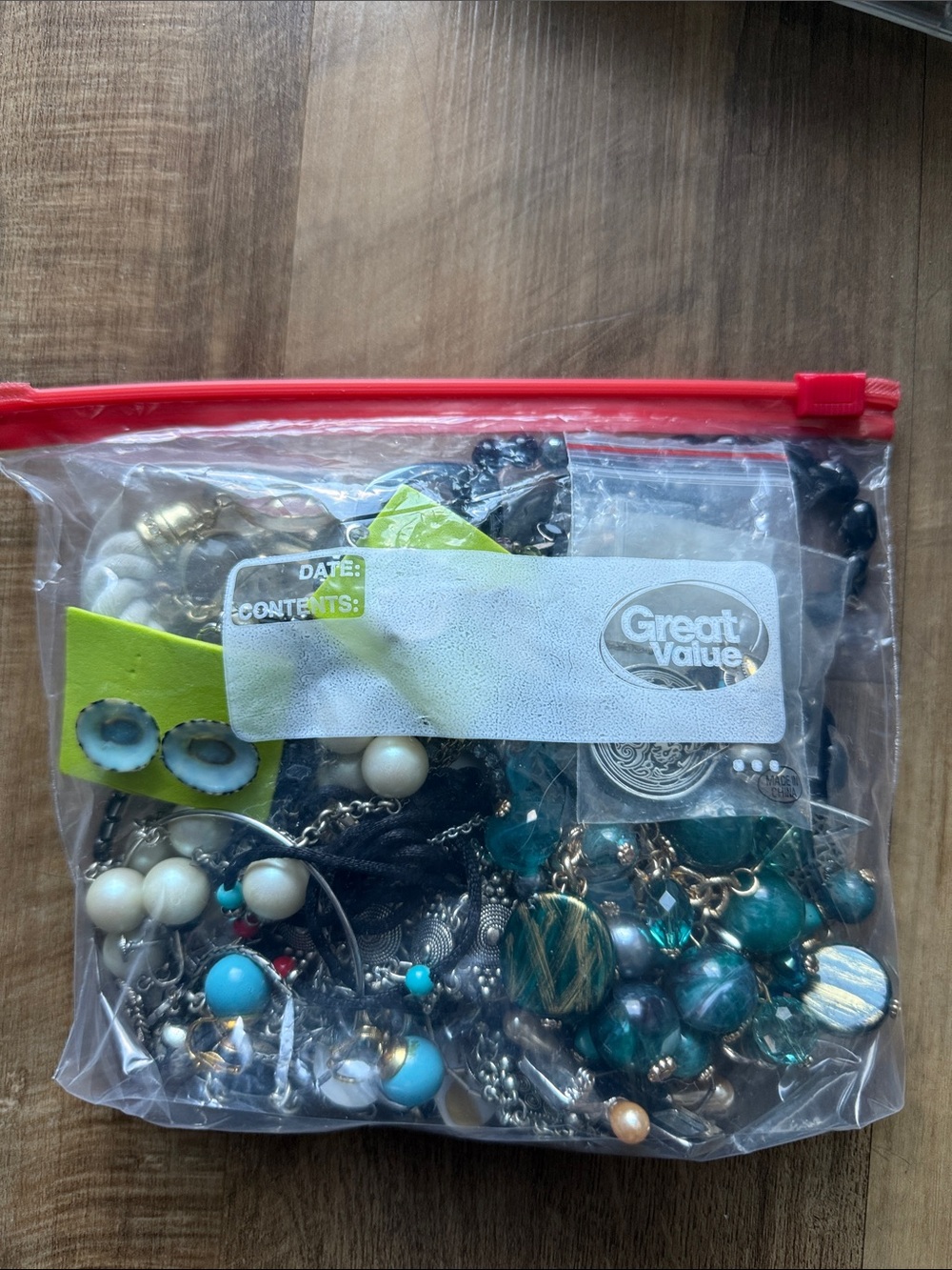 Mystery Jewelry Bags All
Wearable New & Pre-Owned & Some Vintage 1.5 pounds